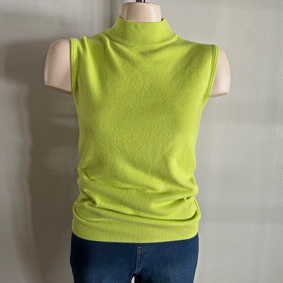 Good Clothes Neon Green Mock Neck Sweater Vest Top M-L Hong Kong Y2K 90s - Picture 1 of 8